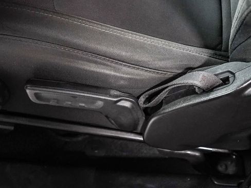 Used 2020 Jeep Wrangler Sport image 19