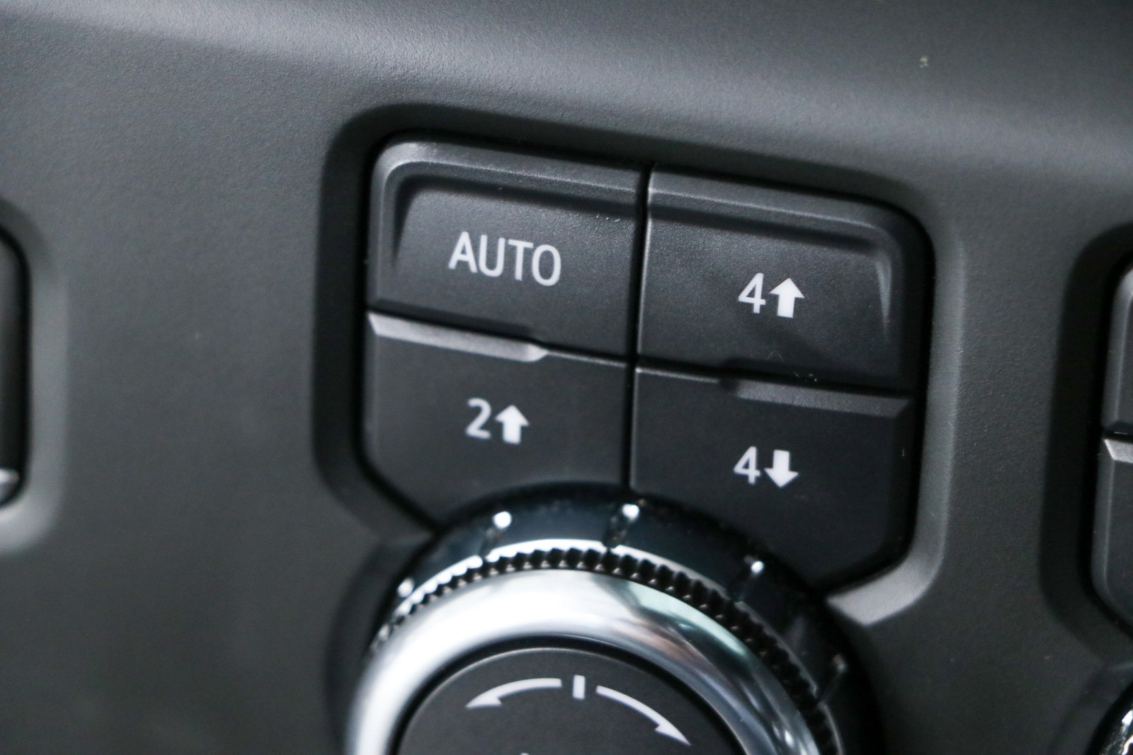 Used 2023 GMC Sierra 1500 AT4 w/ Technology Package AWD/4WD image 24