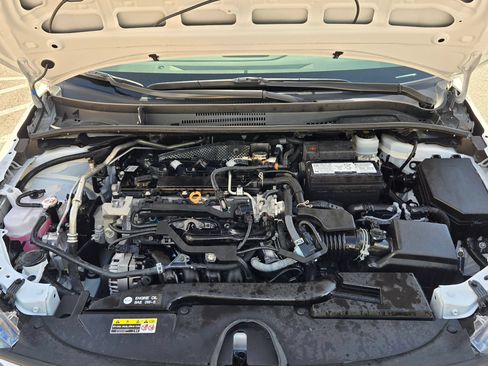 Used 2025 Toyota Corolla LE FWD image 32