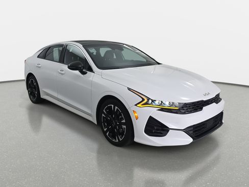 Used 2023 Kia K5 GT-Line image 3