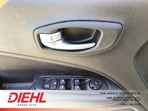 Used 2021 Jeep Compass Latitude w/ Convenience Group AWD/4WD image 14