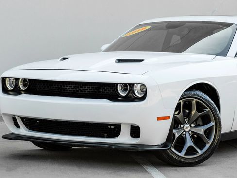 Used 2018 Dodge Challenger SXT Plus RWD image 14