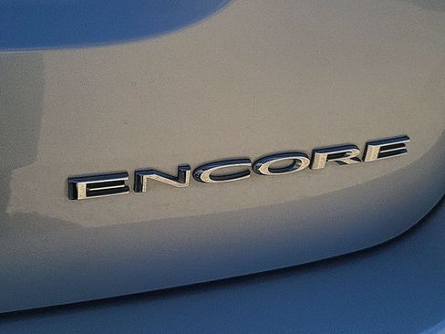 Used 2022 Buick Encore Preferred w/ Safety Package FWD image 30