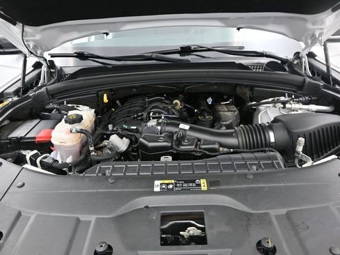 Used 2023 Jeep Grand Cherokee Altitude AWD/4WD image 25