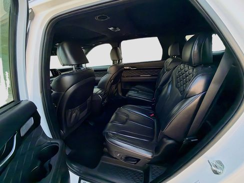 Used 2022 Hyundai Palisade Calligraphy image 24