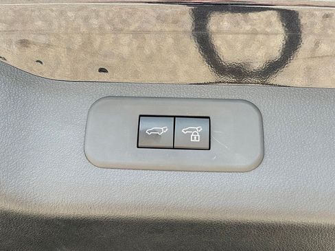 Used 2026 Lexus TX 500h AWD w/ Technology Package image 7