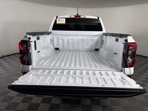 Used 2025 Ford Ranger XLT w/ Black Appearance Package image 29