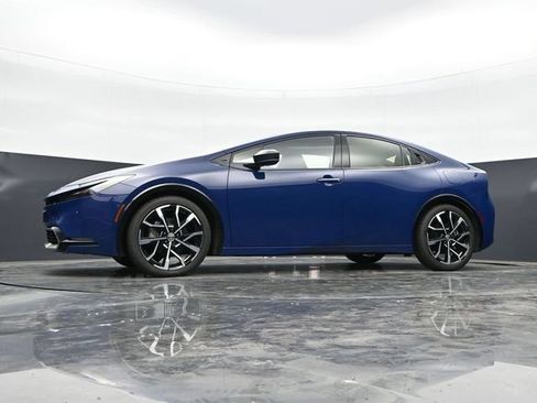 Used 2024 Toyota Prius Prime Premium FWD image 41
