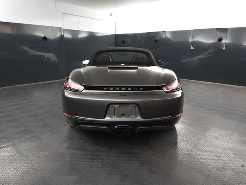 Certified 2025 Porsche 718 Boxster RWD image 6