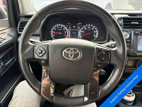 Used 2017 Toyota 4Runner TRD Off-Road Premium AWD/4WD image 11