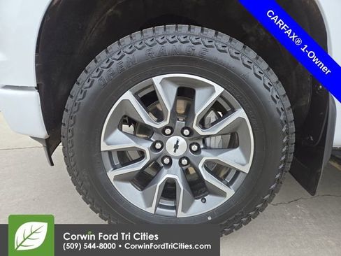 Used 2023 Chevrolet Silverado 1500 RST AWD/4WD image 13
