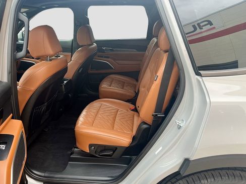 Used 2023 Kia Telluride EX X-Line AWD/4WD image 26