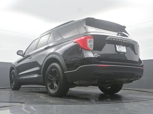 Used 2021 Ford Explorer XLT w/ Equipment Group 202A AWD/4WD image 64