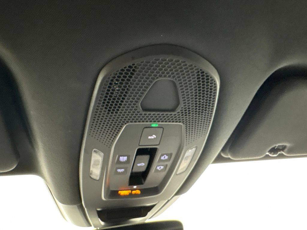 Certified 2024 Porsche Cayenne AWD/4WD image 39