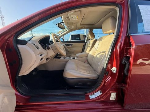 Used 2016 Nissan Altima 2.5 SL w/ 2.5 Technology w/LED Package image 6