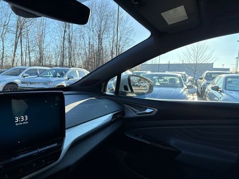 Certified 2023 Volkswagen ID.4 Pro S Plus image 22