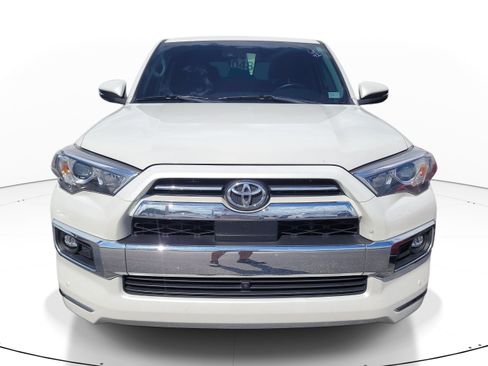 Used 2024 Toyota 4Runner Limited AWD/4WD image 2