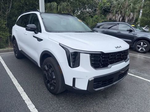 Certified 2025 Kia Sorento X-Line EX AWD/4WD image 2
