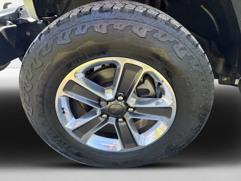 Used 2020 Jeep Wrangler Unlimited Sahara w/ Dual Top Group AWD/4WD image 10
