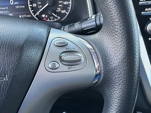 Used 2018 Nissan Murano S image 39