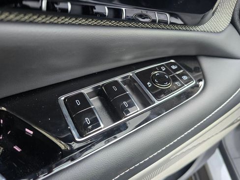 New 2026 Cadillac Optiq Sport 1 image 32