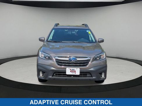 Used 2025 Subaru Forester Premium AWD/4WD image 9