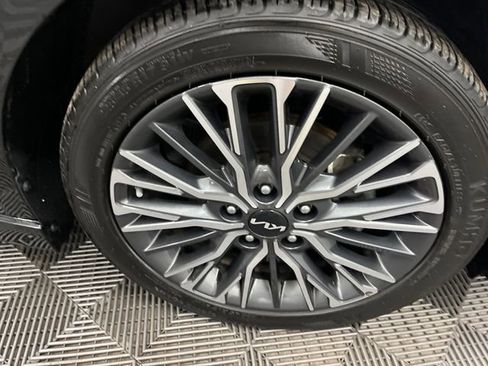 Certified 2024 Kia Forte GT-Line image 32