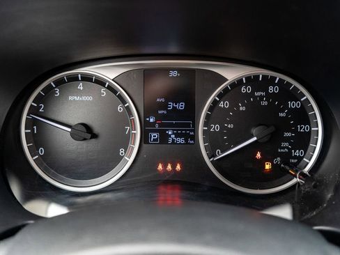 Used 2023 Nissan Kicks S image 21