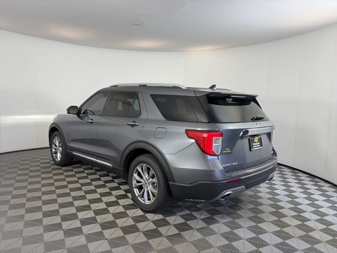 Used 2021 Ford Explorer Limited w/ Equipment Group 301A AWD/4WD image 8