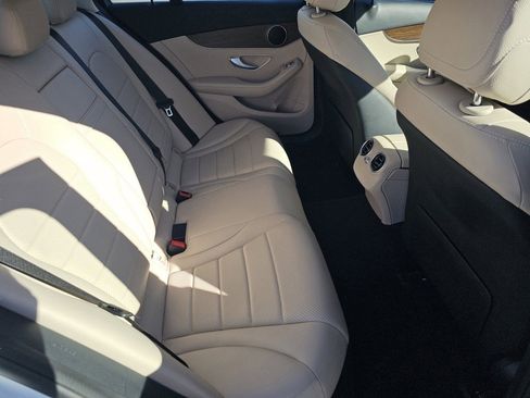 Used 2021 Mercedes-Benz C 300 Sedan image 5