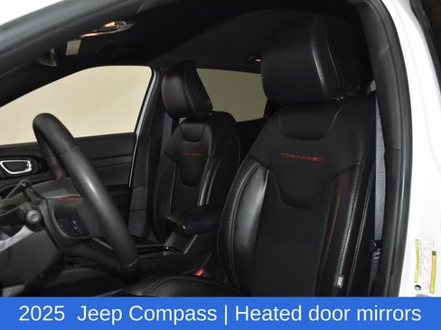 Used 2025 Jeep Compass Trailhawk AWD/4WD image 22