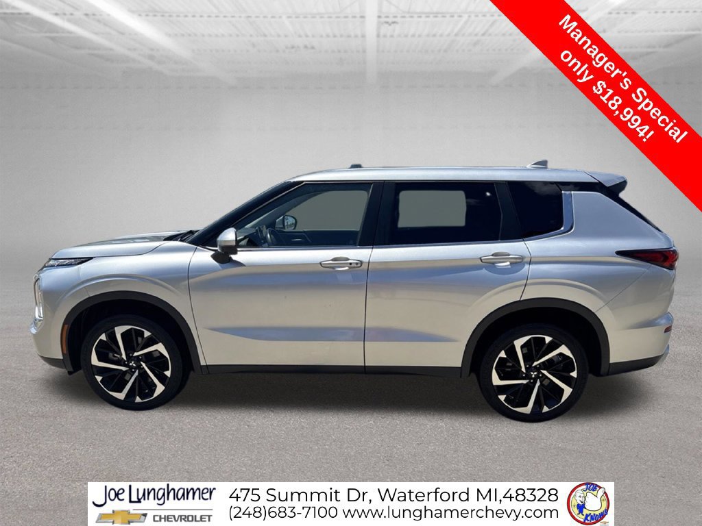 Used 2023 Mitsubishi Outlander SE FWD image 6