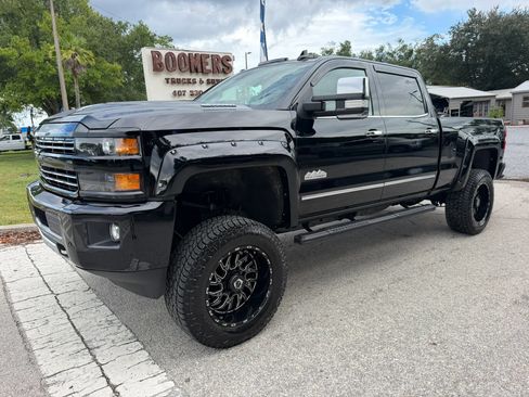 Used 2019 Chevrolet Silverado 2500 High Country w/ Duramax Plus Package AWD/4WD image 1