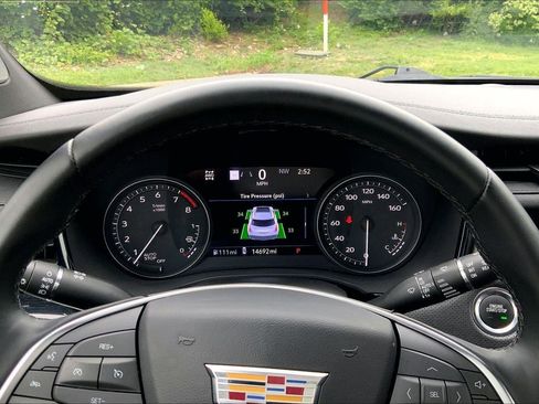 Certified 2025 Cadillac XT5 Premium Luxury w/ Technology Package AWD/4WD image 21