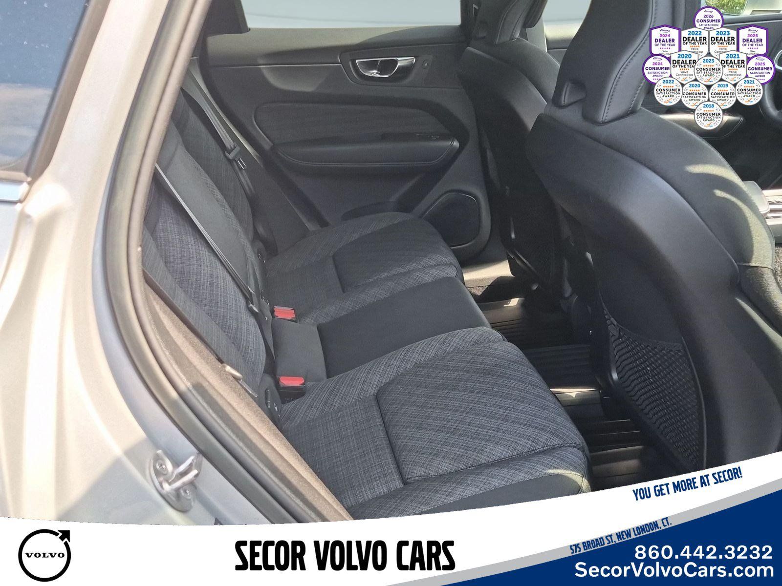 Used 2023 Volvo XC60 B5 Core AWD/4WD image 21