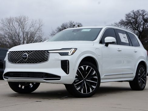 New 2025 Volvo XC90 T8 Plus w/ Protection Package Premier image 1