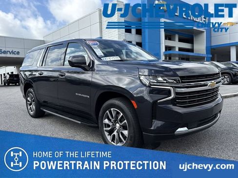 Used 2023 Chevrolet Suburban LT RWD image 1