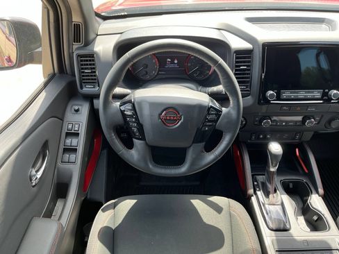 Used 2024 Nissan Frontier PRO-4X w/ Pro Convenience Package AWD/4WD image 11