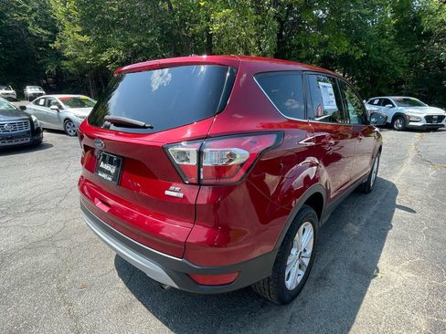 Used 2017 Ford Escape SE AWD/4WD image 8
