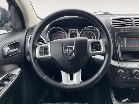 Used 2011 Dodge Journey Mainstreet w/ Popular Equipment Group AWD/4WD image 12