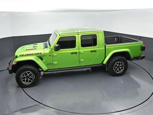 Used 2025 Jeep Gladiator Rubicon AWD/4WD image 37