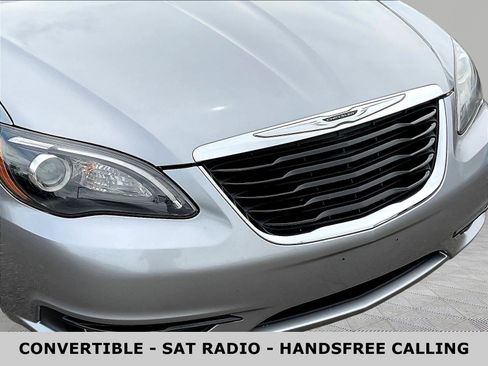 Used 2014 Chrysler 200 S FWD image 32