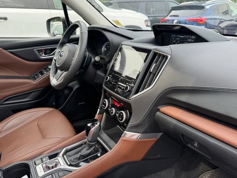 Used 2021 Subaru Forester Touring AWD/4WD image 31