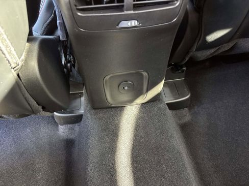 Used 2023 Ford Escape ST-Line Elite image 34