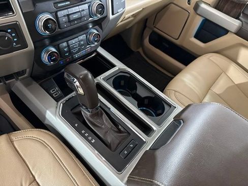 Used 2020 Ford F150 Lariat w/ Equipment Group 502A Luxury AWD/4WD image 21