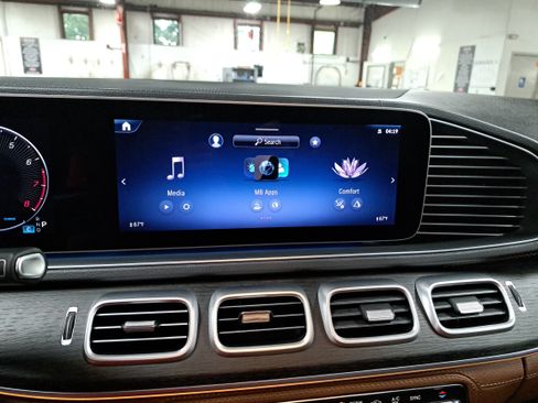 Certified 2024 Mercedes-Benz GLE 350 4MATIC image 23