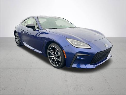 Used 2022 Toyota GR86 Base w/ ALL Weather Mat Package (TMS) image 4