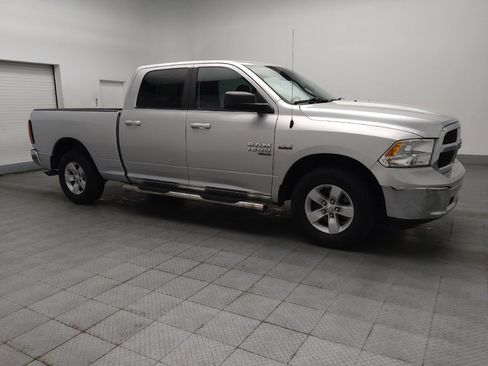 Used 2019 RAM 1500 Classic SLT image 11