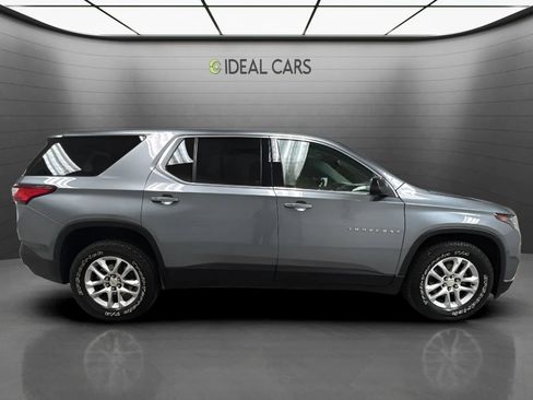 Used 2021 Chevrolet Traverse LS AWD/4WD image 6