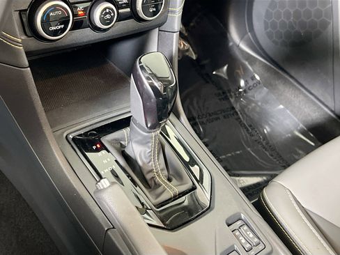 Used 2022 Subaru Crosstrek 2.5i Sport w/ Moonroof Package image 16